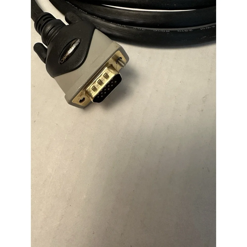 AmazonBasics VGA to VGA Monitor Cable Gold Plated SVGA HD15 Male Cord Black